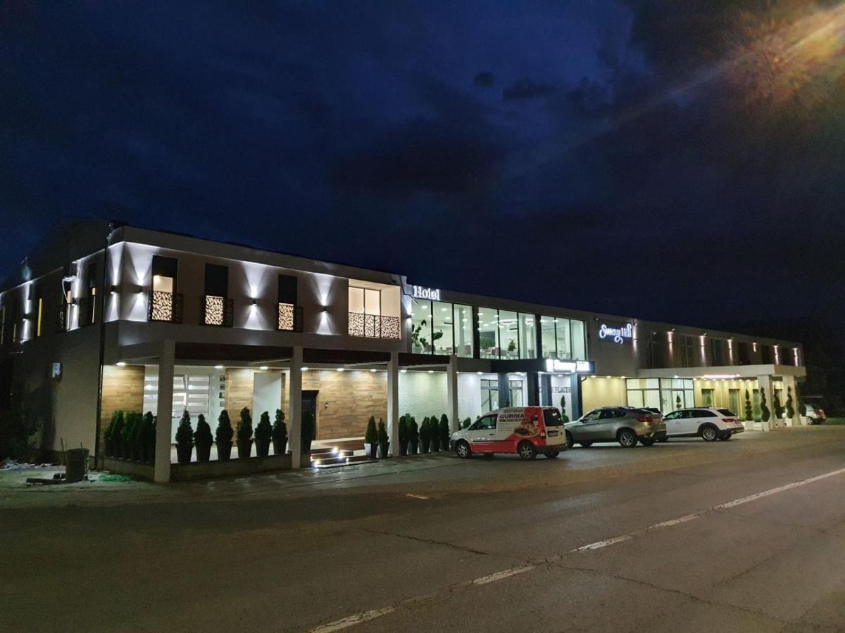 Bed and Breakfast Sunny Hill Garden Stara Pazova Esterno foto