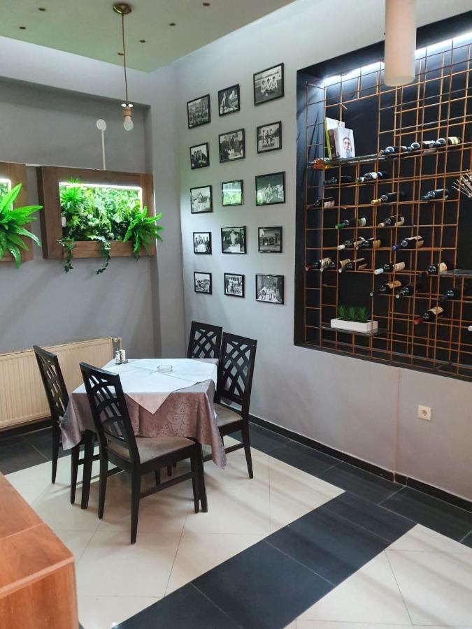 Bed and Breakfast Sunny Hill Garden Stara Pazova Esterno foto