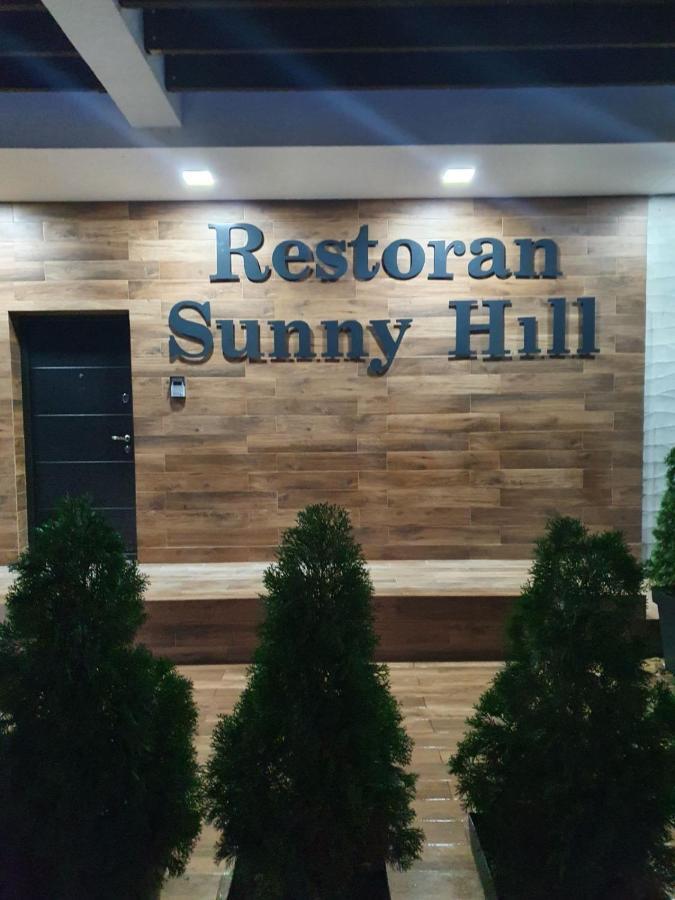 Bed and Breakfast Sunny Hill Garden Stara Pazova Esterno foto