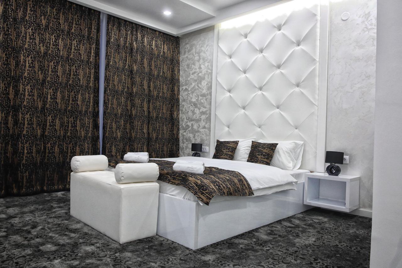 Bed and Breakfast Sunny Hill Garden Stara Pazova Esterno foto