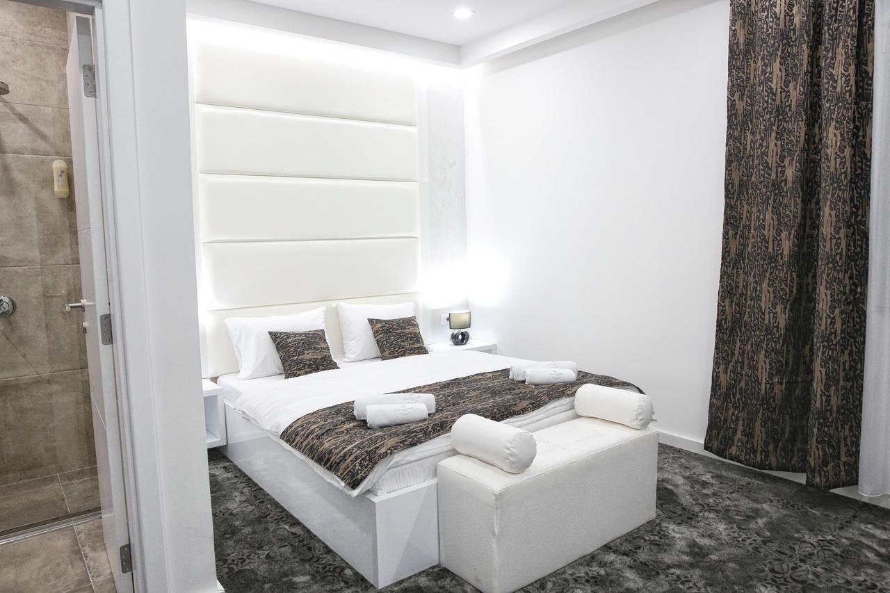 Bed and Breakfast Sunny Hill Garden Stara Pazova Esterno foto