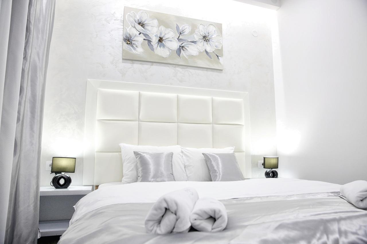 Bed and Breakfast Sunny Hill Garden Stara Pazova Esterno foto
